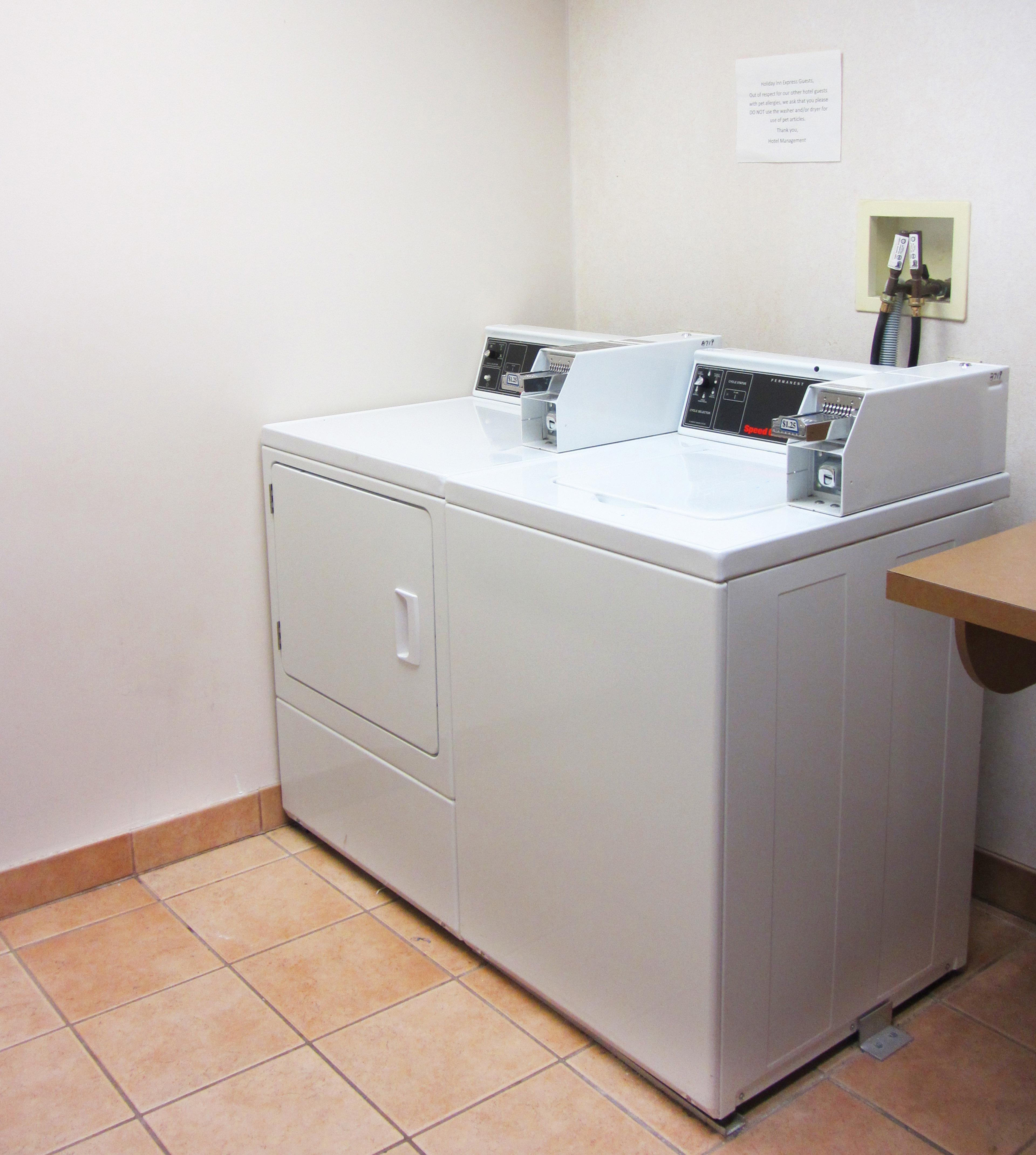 Holiday Inn Express Fairfield By Ihg Esterno foto