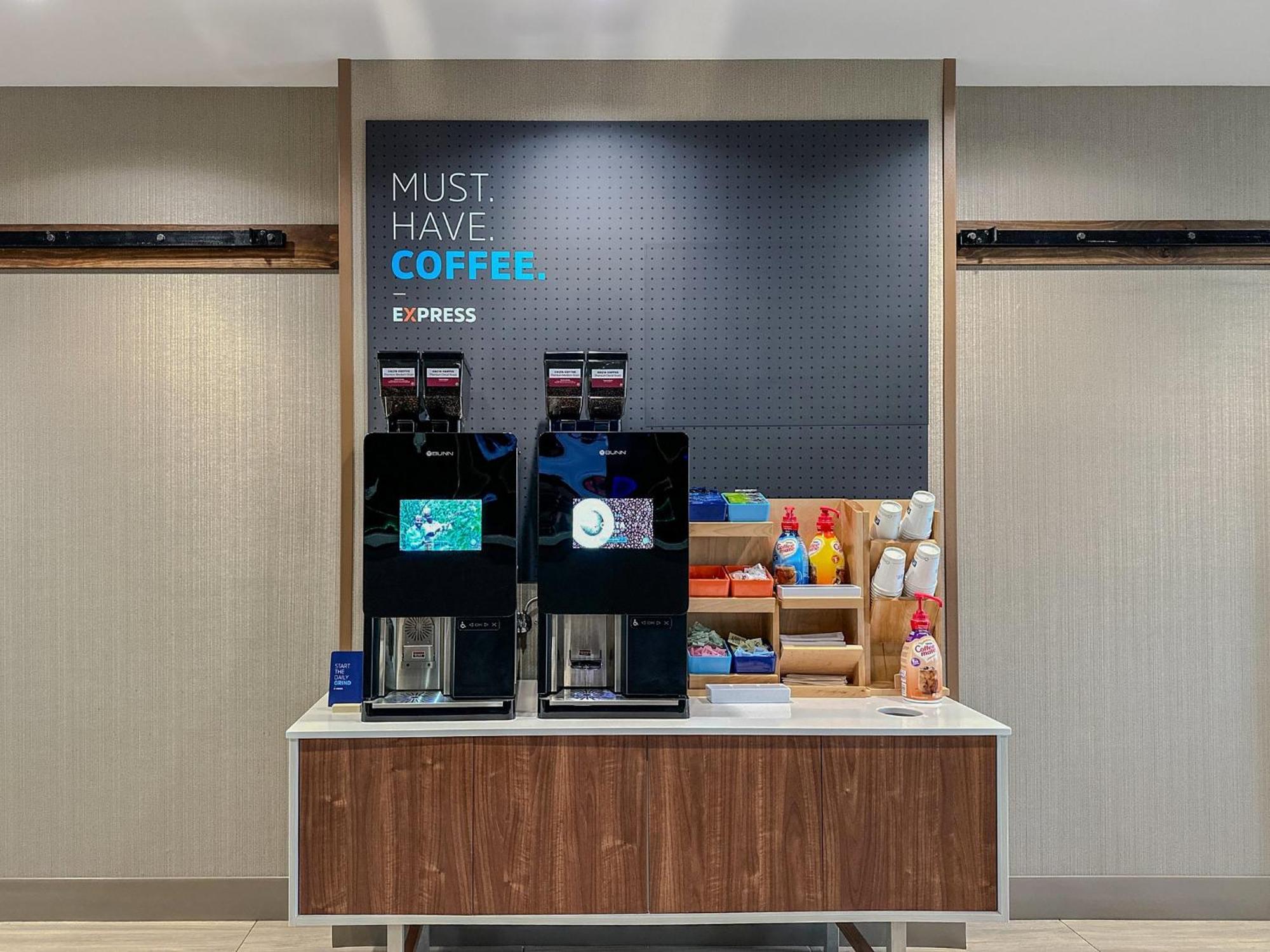 Holiday Inn Express Fairfield By Ihg Esterno foto