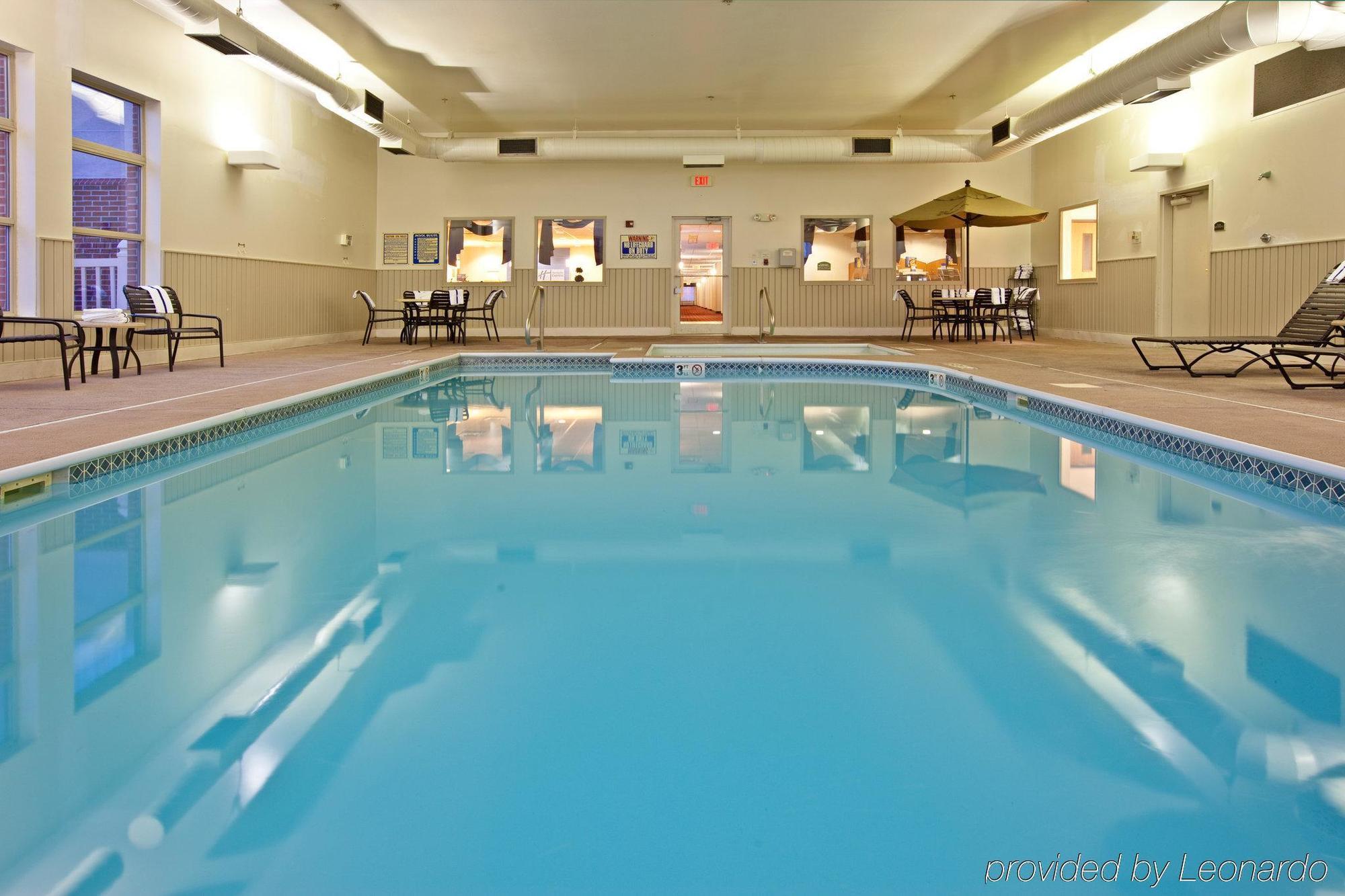 Holiday Inn Express Fairfield By Ihg Esterno foto