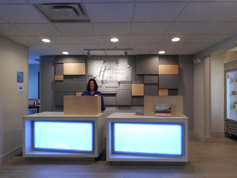 Holiday Inn Express Fairfield By Ihg Esterno foto