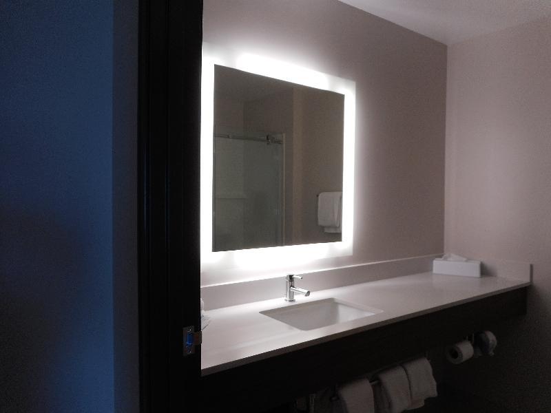 Holiday Inn Express Fairfield By Ihg Esterno foto